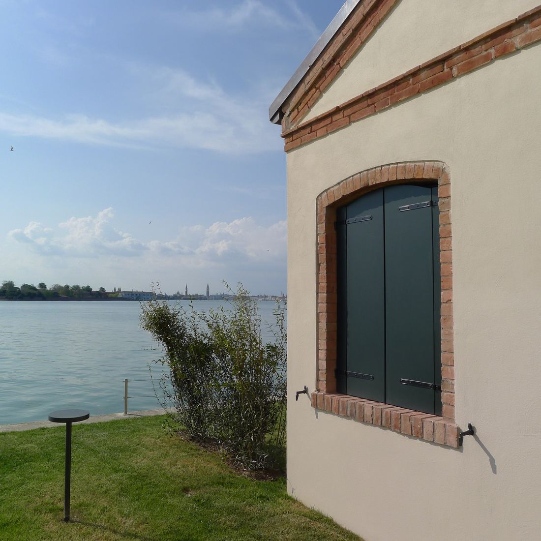 DaidiRooms — facciata sulla laguna